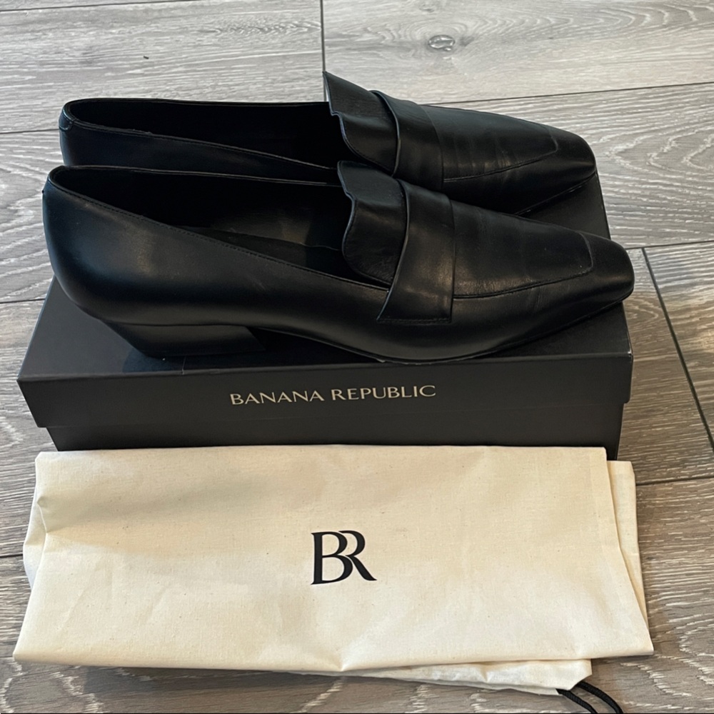 Banana Republic Black Italian Everyday Loafer